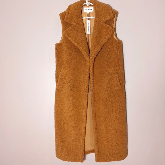 Steve Madden Sherpa Vest - Picture 3 of 9